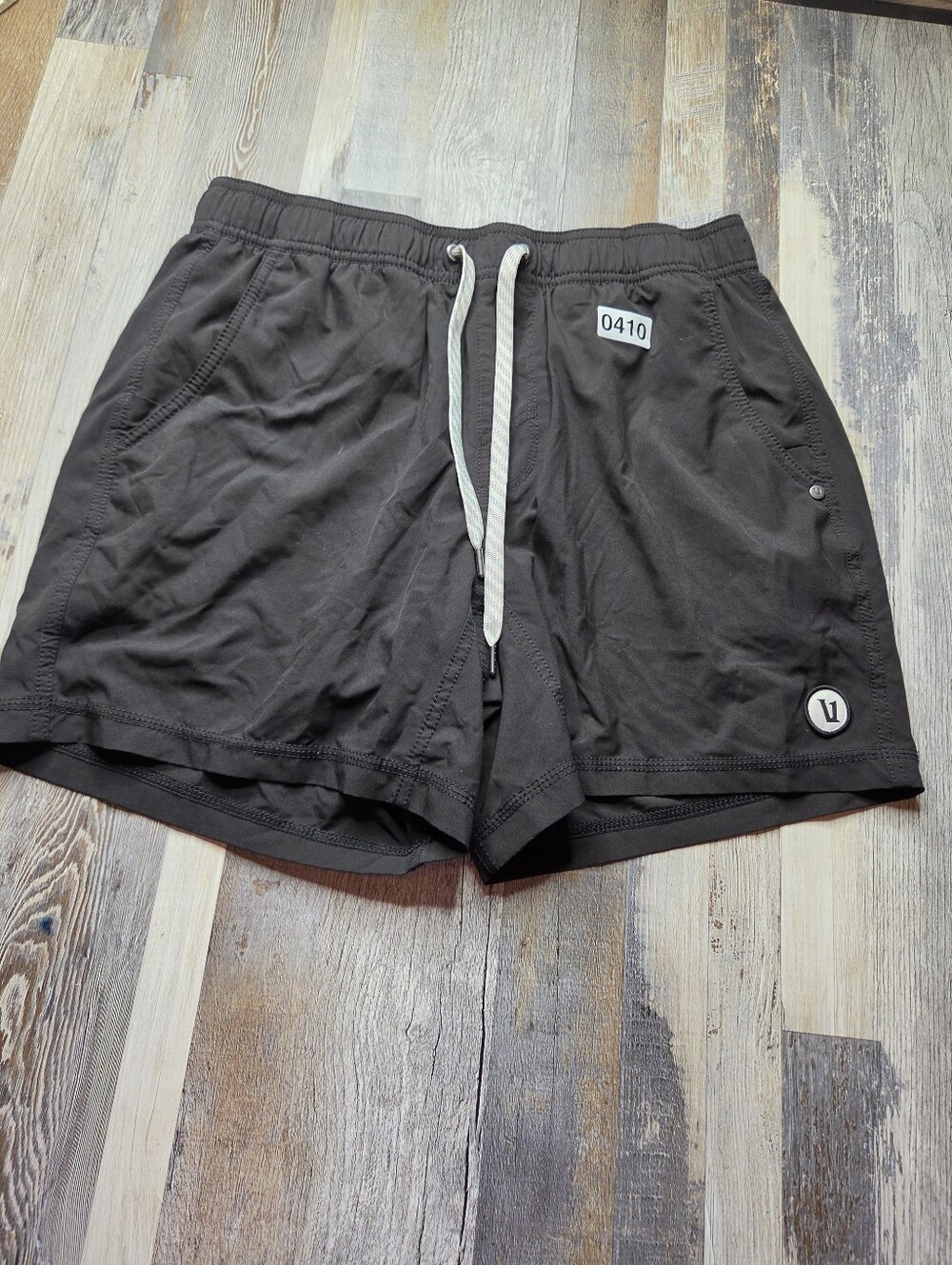 Vuori Kore Men's Shorts Lined Medium Black